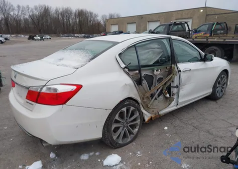 2015 Honda Accord Sport from USA, damaged, VIN 1HGCR2F57FA208298